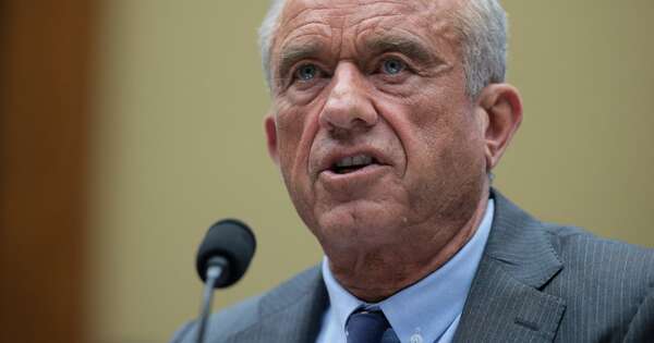 La Nación / Panel de Robert F. Kennedy Jr. respalda vacuna preventiva para niños