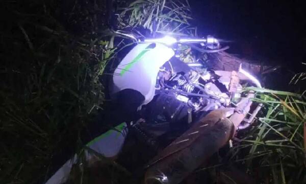 Tras asalto, delincuentes huyen y abandonan moto por rastreo satelital – Prensa 5