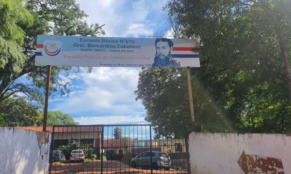 Hurtan electrónicos en colegio de CDE