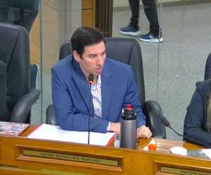 AUDIO: Municipalidad de Asunción: direcciones se crean solo para dar cargos y pagar favores, según concejal  - A La Gran 7-30 - ABC Color