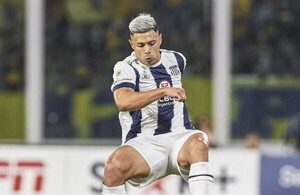 Blas Riveros estaría a un pasito de cerrar acuerdo con Cerro Porteño