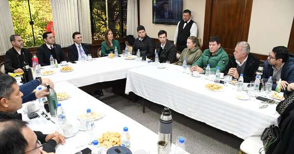 La Nación / Junta Municipal e interventor de Asunción buscan que servicios no se vean resentidos