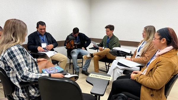 TSJE promueve liderazgo juvenil en gobiernos locales