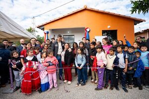 Gobierno del Paraguay inaugura 104 viviendas sociales en Central • PARAGUAY TV
