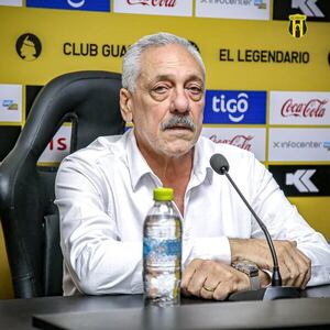 Emilio Daher y las transferencias de Cantero y Vargas a Olimpia: “Una operación muy ventajosa” - Guaraní - ABC Color