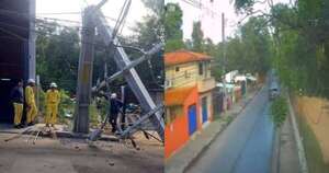 Diario HOY | Choque dejó tres postes caídos y todo un barrio sin energía eléctrica en Asunción