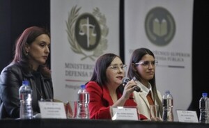 Fiscal aborda beneficios penitenciarios y desafíos del sistema penal