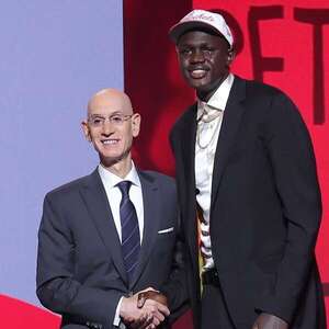 Khaman Maluach: de refugiado en África a ser seleccionado en la NBA - Polideportivo - ABC Color