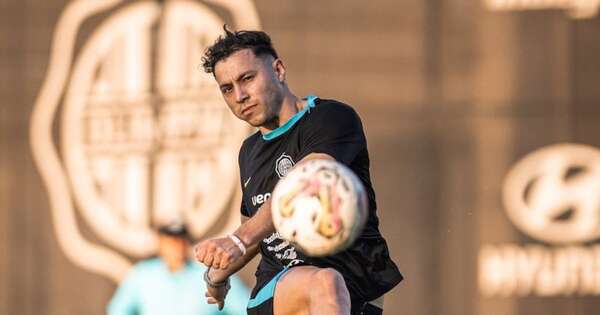 La Nación / Como una revancha y para convertir goles
