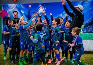 Hormiguitas del STEIBI son flamantes campeones de la Copa de Oro de Escuelas de Fútbol | DIARIO PRIMERA PLANA