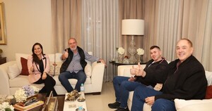 Abed y Justo Zacarías suben una foto con Vaesken y el coloradismo da por cerrada la interna en el Este