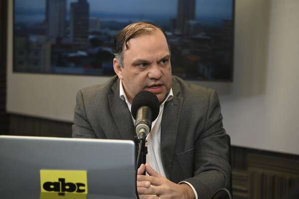 AUDIO: “Yo creo que el presidente de la República tiene la obligación para gobernar para todos”, dice senador - No tiene nombre - ABC Color