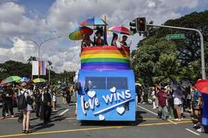 Miles de filipinos marchan por el orgullo y piden avances en derechos para la comunidad LGTBI - Mundo - ABC Color