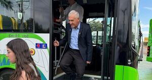 La Nación / Hernandarias: buses eléctricos esperan licencia de Dinatran para operar con CDE