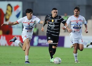 Versus / ¡Hugo Fernández deja Olimpia y será jugador de Libertad!