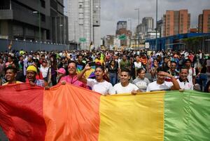 Venezolanos marchan para exigir avances en derechos para la comunidad LGTBI - Mundo - ABC Color