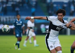 Versus / Adrián Alcaraz: "Partido a partido vamos a estar mejor"