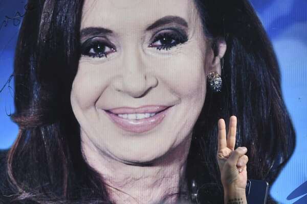 Argentina: Cristina Fernández vuelve a cuestionar la política económica de Milei - Mundo - ABC Color