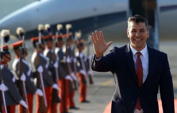 Santi liquidó G. 4.000 millones de gastos reservados en cinco meses - Política - ABC Color