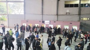 Habilitación: Seis municipalidades atienden hasta el mediodía de hoy