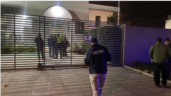 Estudio Jurídico es atacado con armas pesadas en PJC