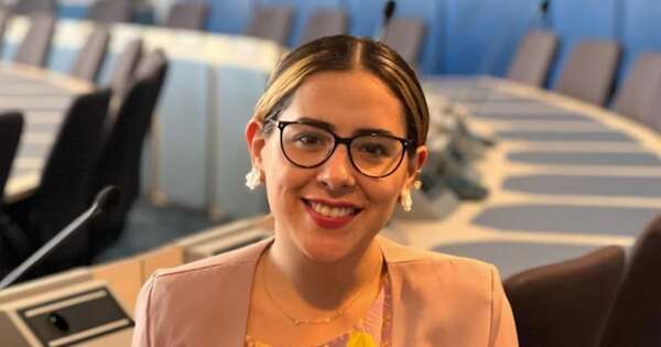 La Nación / Economista irá a foro de Ginebra