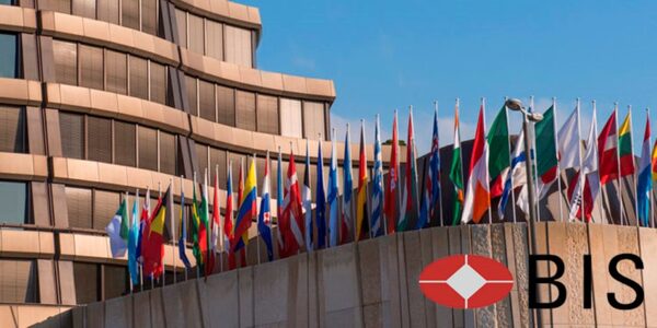 BIS: Bancos centrales deben considerar el cumplimiento de su compromiso para abatir a la inflación