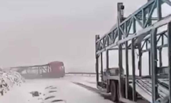 Rescatan a camioneros paraguayos varados en la nieve en Chile – Prensa 5