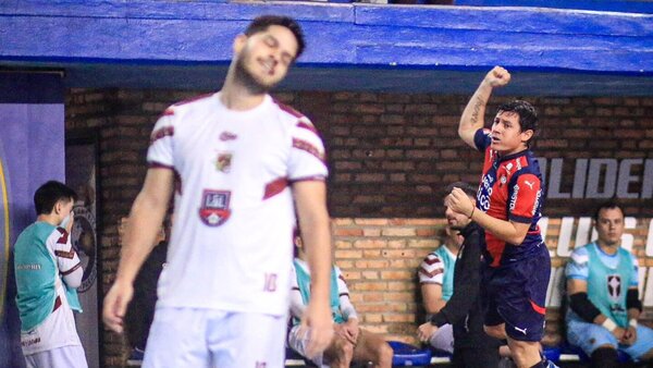 Futsal: Cerro Porteño golea y lidera su grupo