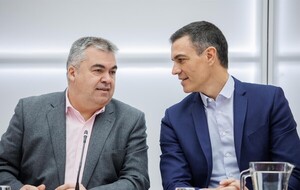 Decretan prisión preventiva para exnúmero 2 de Pedro Sánchez en el PSOE