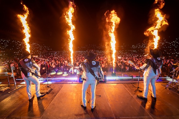 ¡Inolvidable concierto de Bronco en Ciudad del Este! | Unicanal