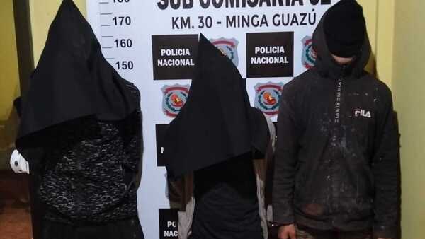 Camioneros reducen a presuntos ladrones de baterías