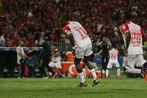 Hugo Rodallega: del llanto por la lesión al épico gol del título - Fútbol Internacional - ABC Color