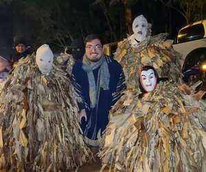 Pese al intenso frío, Altos disfrutó de la Fiesta del Kamba - Nacionales - ABC Color