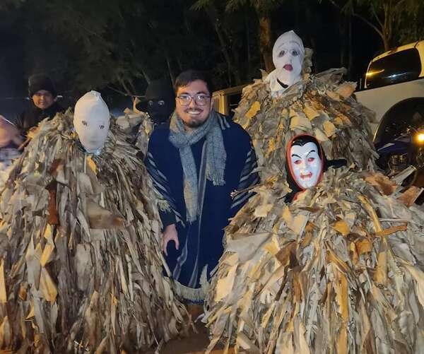 Pese al intenso frío, Altos disfrutó de la Fiesta del Kamba - Nacionales - ABC Color