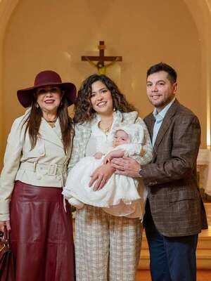 ¡La nieta de Celeste Amarilla ya es cristiana! - Gente - ABC Color
