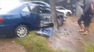 Múltiple colisión vehicular deja daños materiales en el Barrio San Pedro