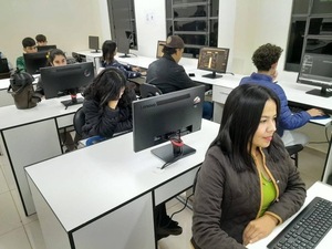 Ocho de cada diez paraguayos ya usan internet, según datos del INE - .::Agencia IP::.