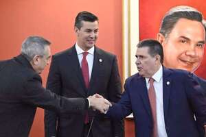 Diputados se suman al vacío al informe de Santi Peña y le “enseñan” coloradismo - Política - ABC Color