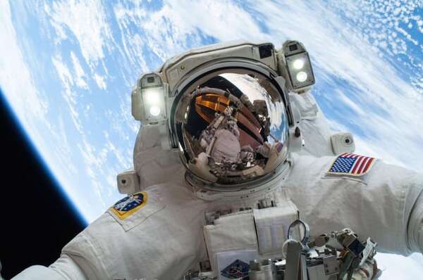 Netflix suma “estrellas” a su grilla: transmitirá misiones espaciales con la NASA - Cine y TV - ABC Color