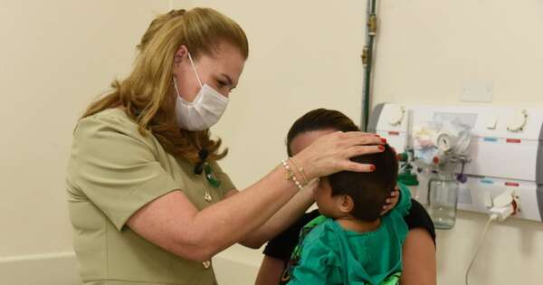 La Nación / Buenos Aires: esperan vuelo sanitario para que niño trasplantado pueda volver a Paraguay