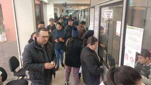 Contribuyentes acuden en masa a la Municipalidad ante vencimiento de habilitaciones - Nacionales - ABC Color