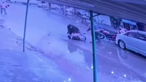 Delivery agredido a golpes por dos personas en Ñemby pide ayuda para identificar a sus atacantes