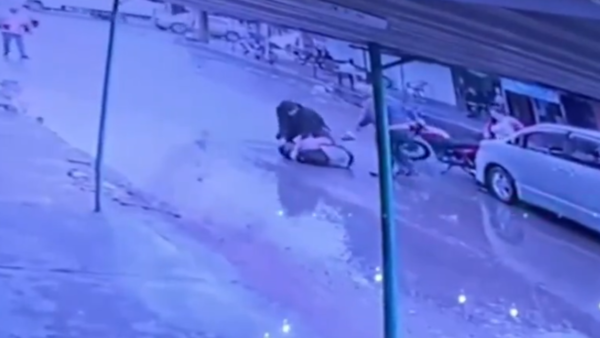 Delivery agredido a golpes por dos personas en Ñemby pide ayuda para identificar a sus atacantes