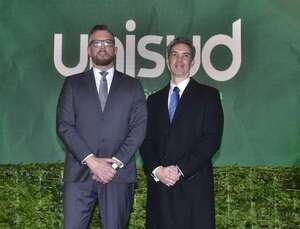 UNISUD concreta un ciclo de evolución para seguir impulsando la educación médica  - Negocios - ABC Color