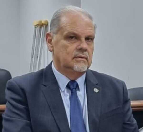Exministro Joaquín Roa recibió embarcación como “incentivo económico”, ratifica fiscal en juicio oral - El Observador