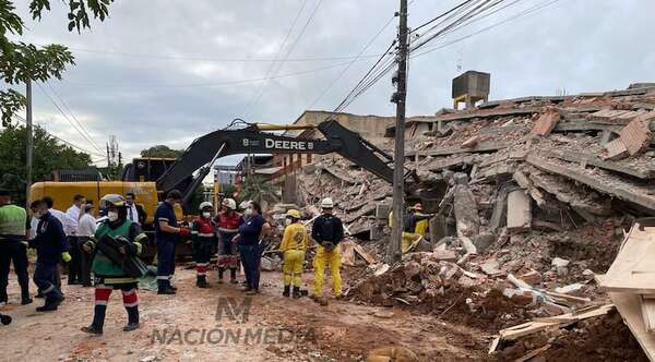 Derrumbe en Encarnación: intendente y otros 5 imputados por muerte de abuela y nieta