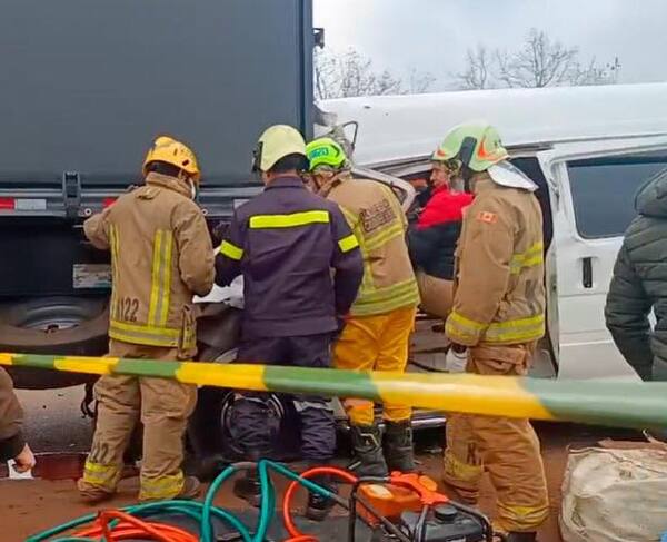 Múltiple choque sobre Ruta PY02 deja un herido y daños materiales en Ciudad del Este - La Clave