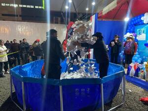 Supermercado La Sirenita premió la fidelidad de sus clientes con 30 premios por el Mes del Padre