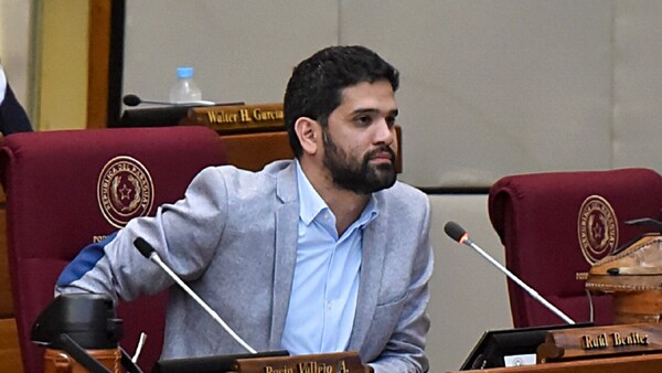 Diputado opositor asegura que ausentarse en informe de Peña será un "mensaje político"